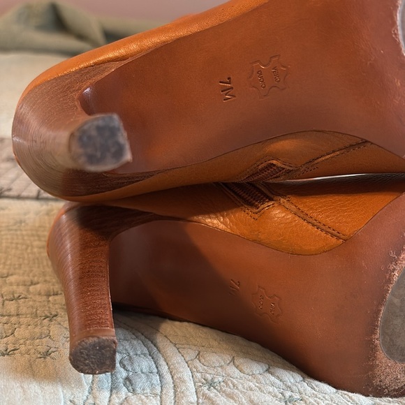 MICHAEL Michael Kors Roadie Leather Ankle Boot in Luggage Tan Women's Size 7M - Picture 15 of 17